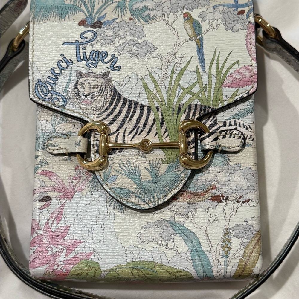 Gucci Women's Jungle Print Crossbody Bag - Picture 3 of 16